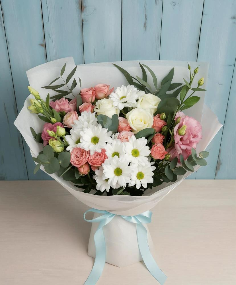 Букет цветов из: Розы, Лизиантусы и Хризантемы в Куженере