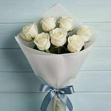 Букет 7 Белых роз Эдлесс Лав в Куженере