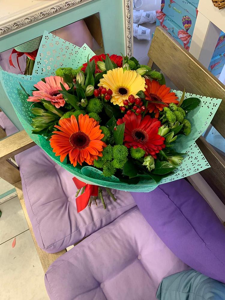 Букет цветов из: Герберы, Хризантемы и Альстромерии в Куженере