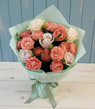 Букет цветов из:  Розы #REPLACE_PRED# Куженере