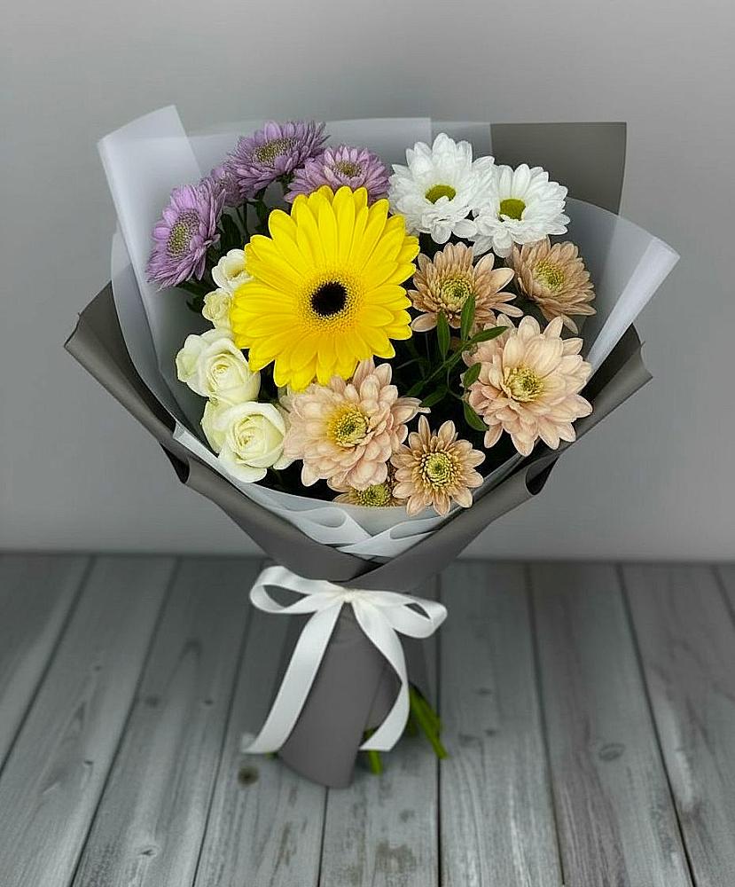 Букет цветов из: Розы, Герберы и Хризантемы в Куженере