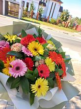 Букет цветов из:  Герберы #REPLACE_PRED# Куженере