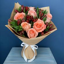 Букет цветов из:  Розы и Альстромерии в Куженере
