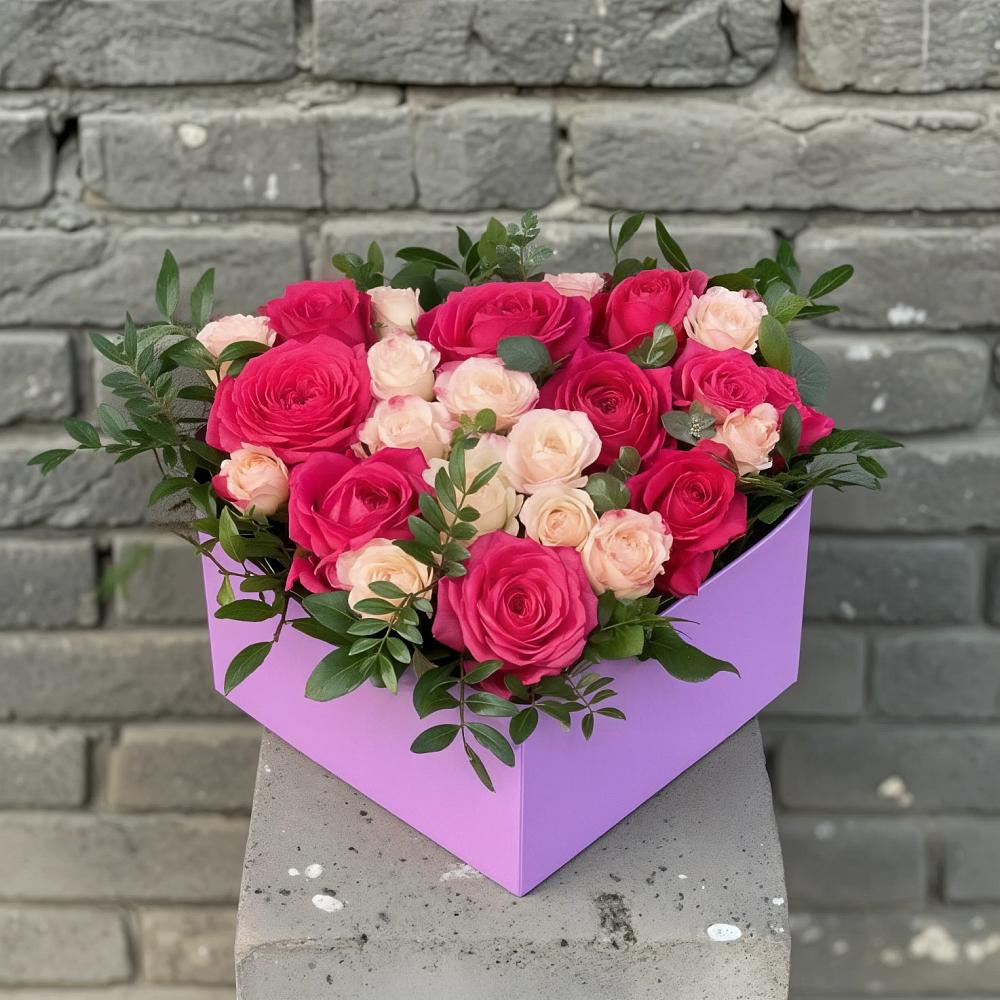 Цветочная композиция из Розы в коробке в Куженере