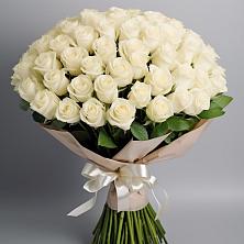 Букет 101 беля роза Белоснежка в Куженере