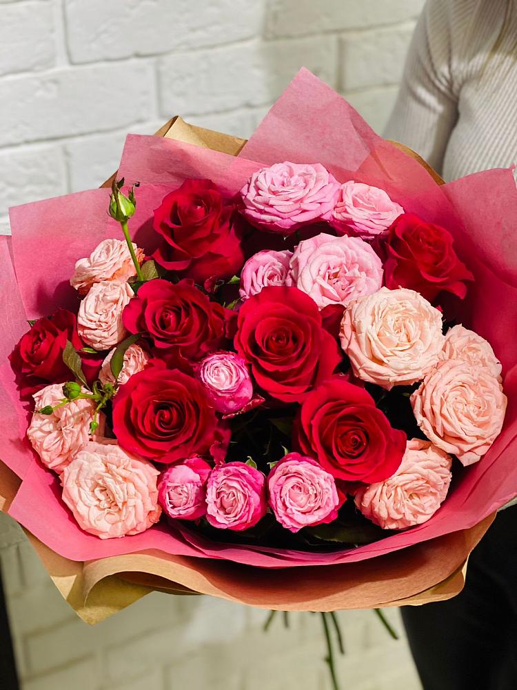 Букет цветов из: Розы в Куженере