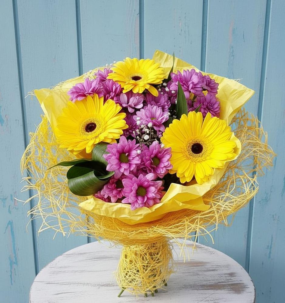 Букет цветов из: Хризантемы и Герберы в Куженере