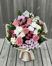 Букет цветов из:  Альстромерии, Гвоздики, Розы и Хризантемы #REPLACE_PRED# Куженере