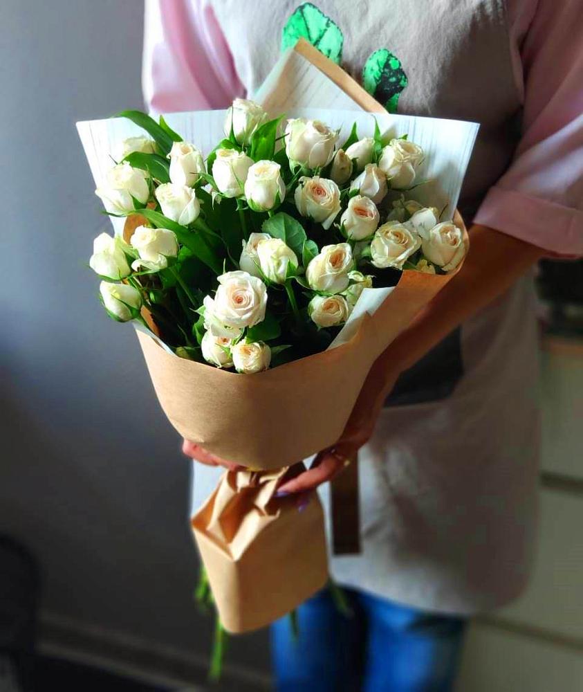 Букет цветов из: Розы в Куженере