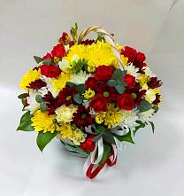 Цветочная композиция из Хризантемы и Розы в корзине в Куженере