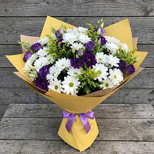 Букет цветов из:  Ирисы, Хризантемы и Ромашки в Куженере