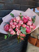 Букет розы в пальмах в Куженере Букет цветов из: Розы в Куженере