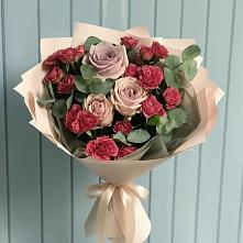 Букет цветов из:  Гвоздики и Розы в Куженере